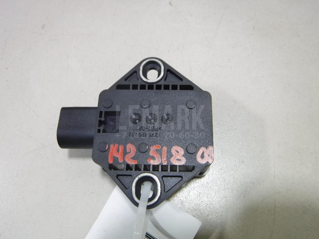 Датчик ускорения