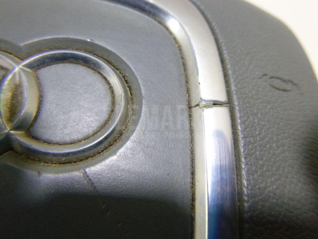 Подушка безопасности в рулевое колесо