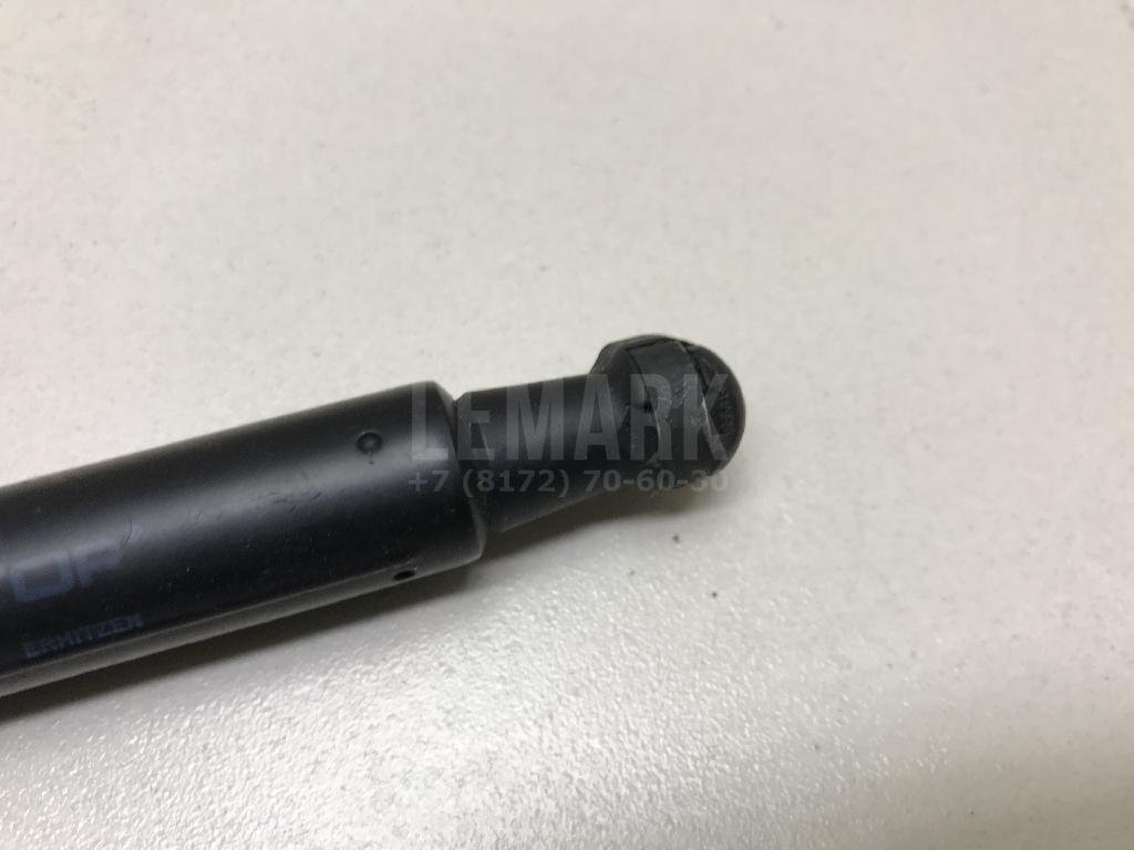 Амортизатор двери багажника