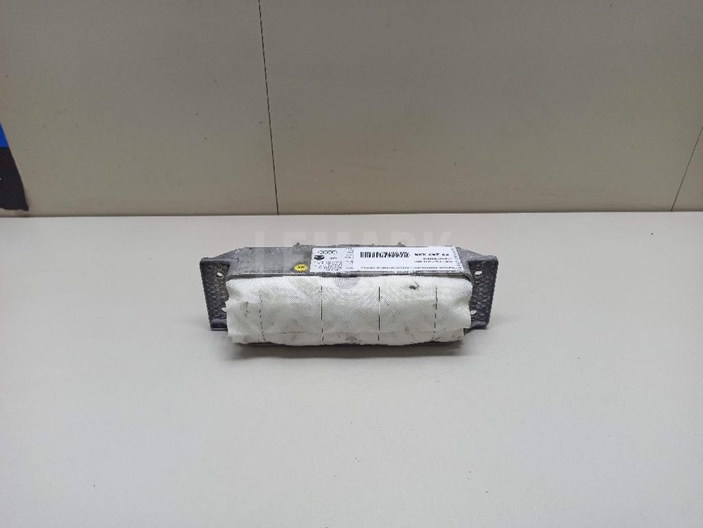 Подушка безопасности пассажирская (в торпедо)