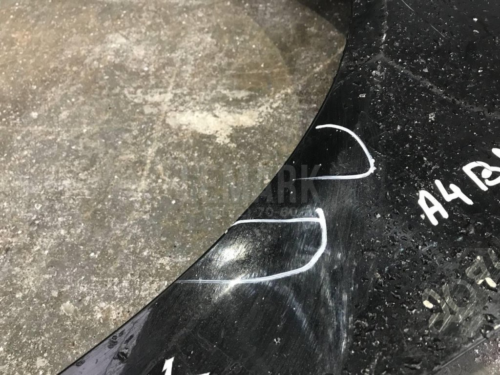 Крыло переднее левое