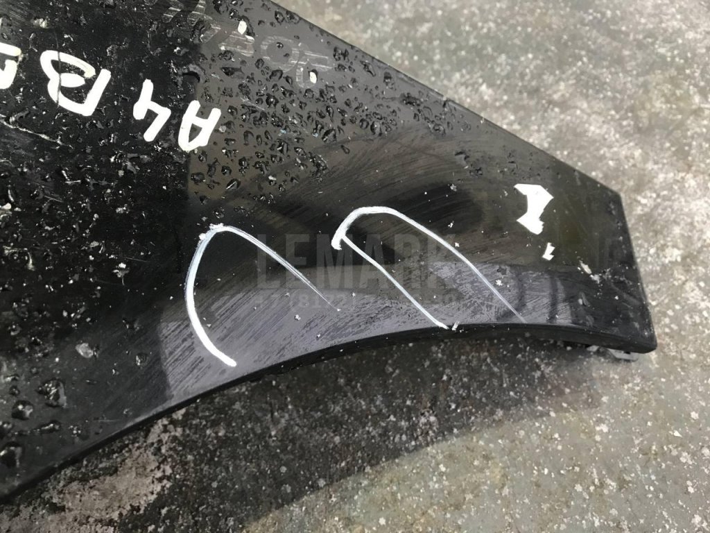 Крыло переднее левое