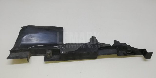 Воздуховод радиатора правый