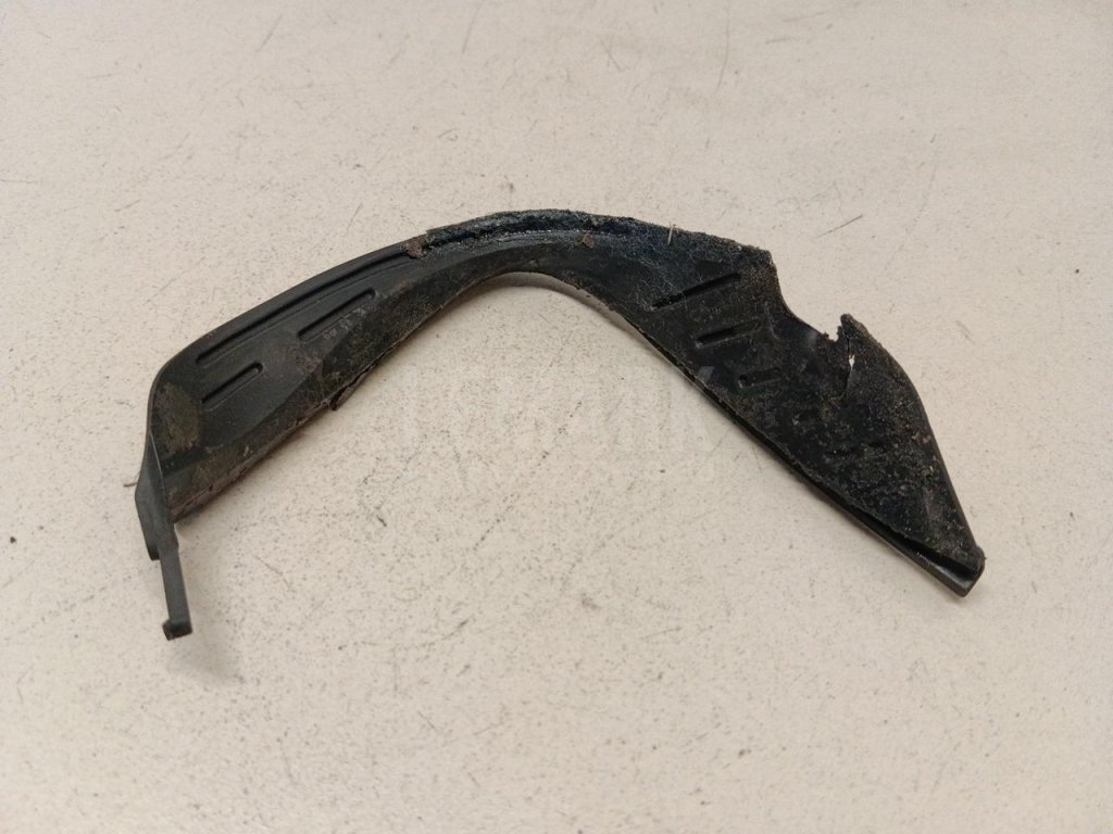 Уплотнитель фары