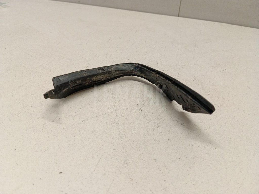 Уплотнитель фары