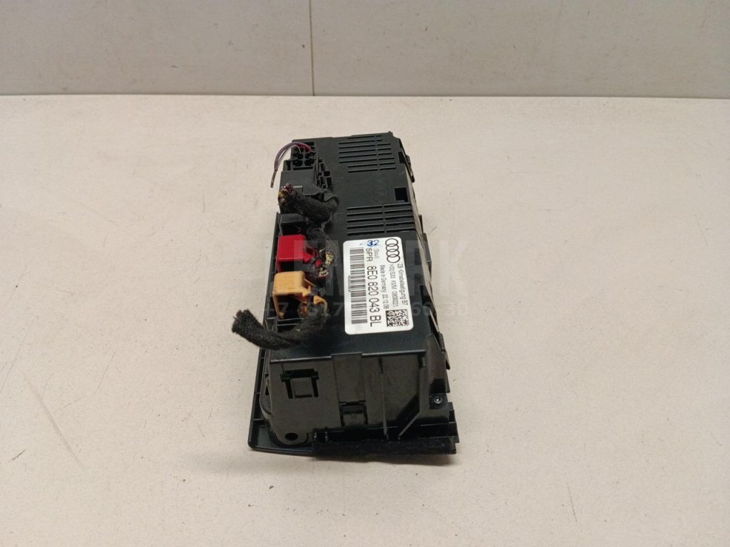 Блок управления климатической установкой