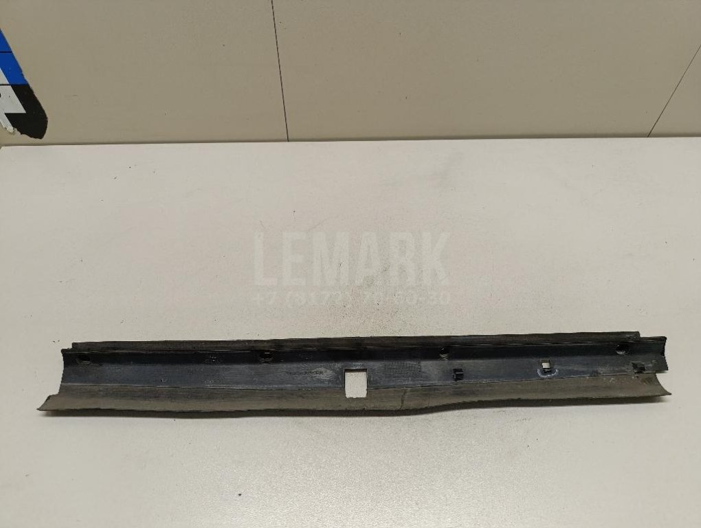 Воздуховод радиатора нижний