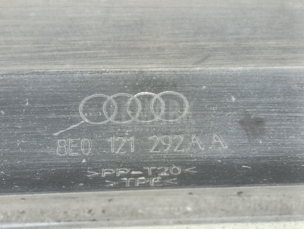 Воздуховод радиатора нижний