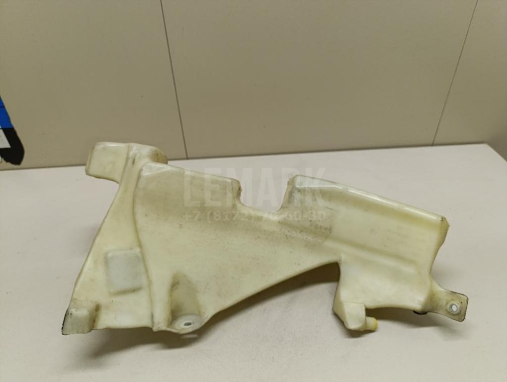 Бачок омывателя лобового стекла