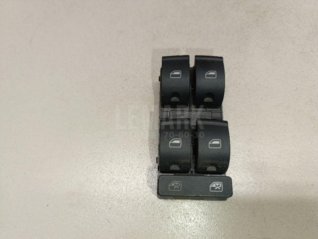 Блок управления стеклоподъемниками