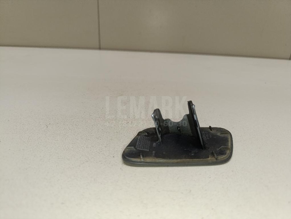 Крышка форсунки омывателя