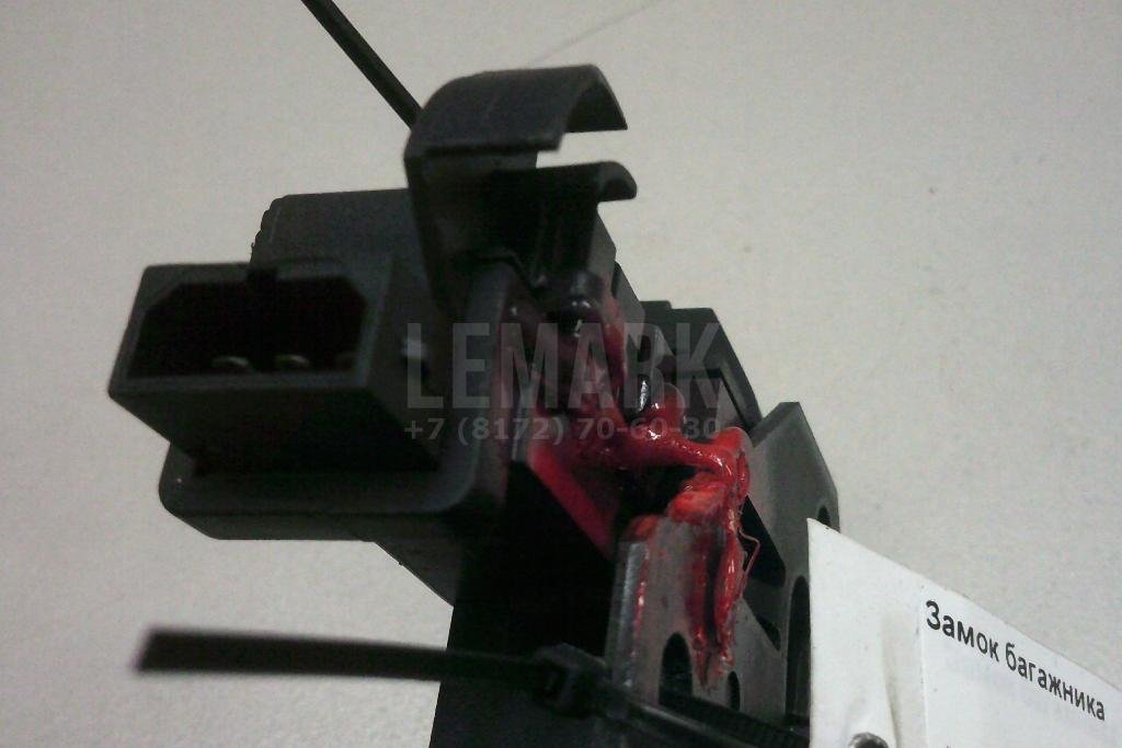 Замок багажника