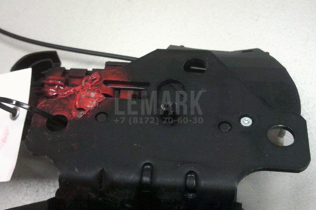 Замок багажника