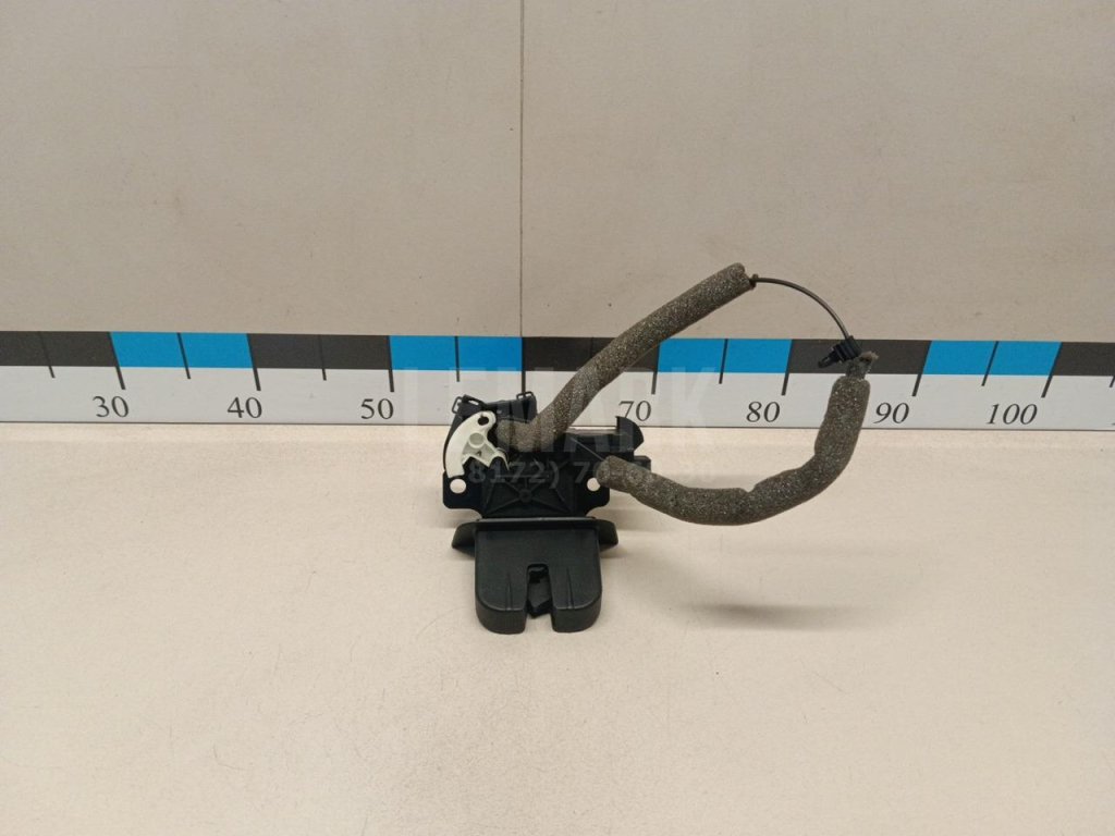 Замок багажника