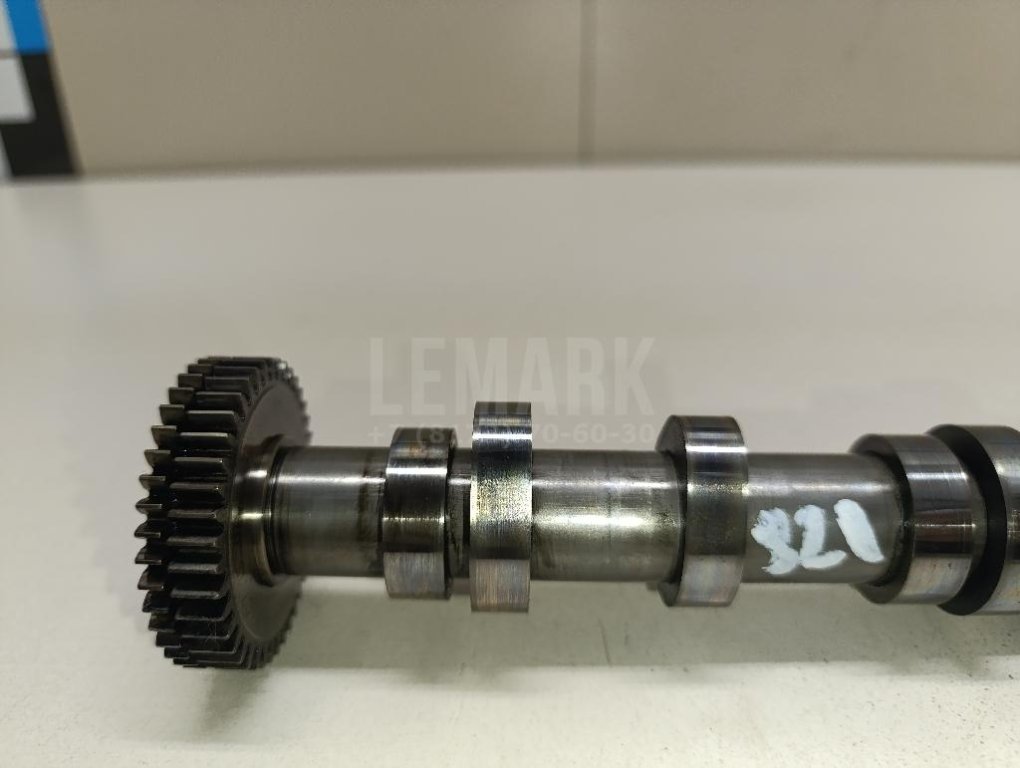 Распредвал выпускной