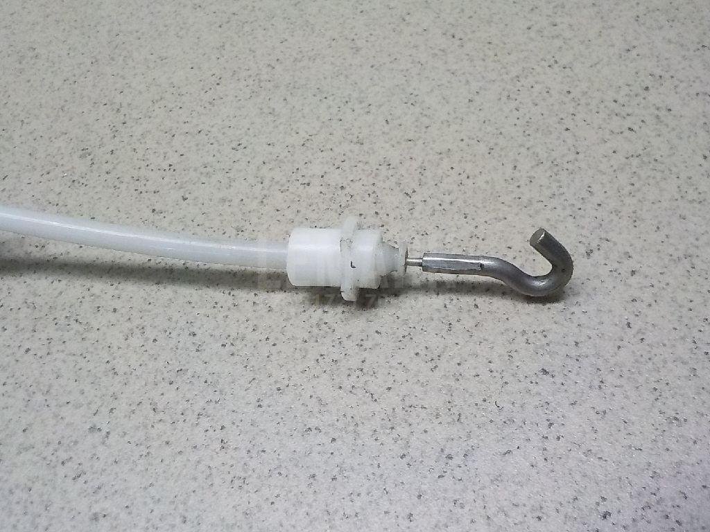 Трос открывания задней двери