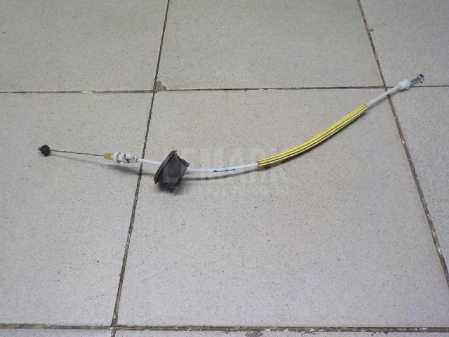 Трос открывания задней двери