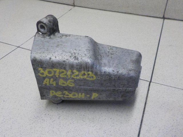 Резонатор воздушного фильтра