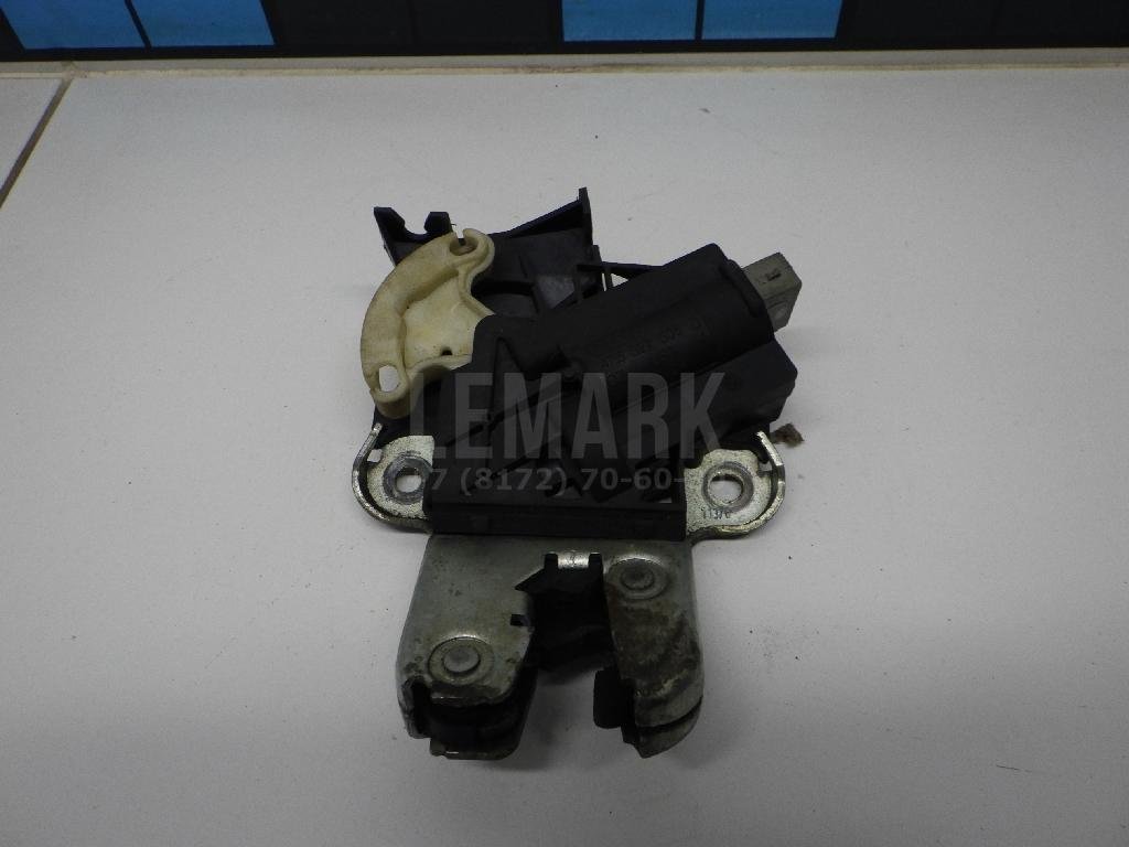 Замок багажника