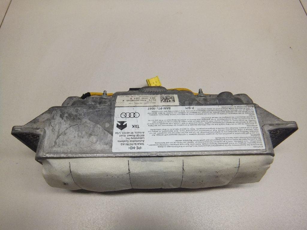 Подушка безопасности пассажирская (в торпедо)