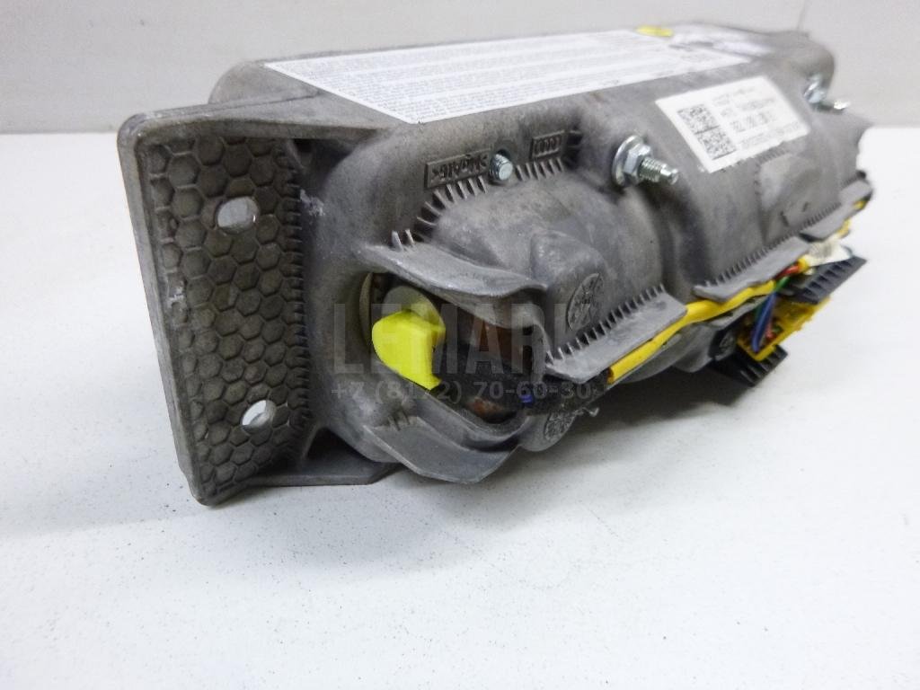 Подушка безопасности пассажирская (в торпедо)