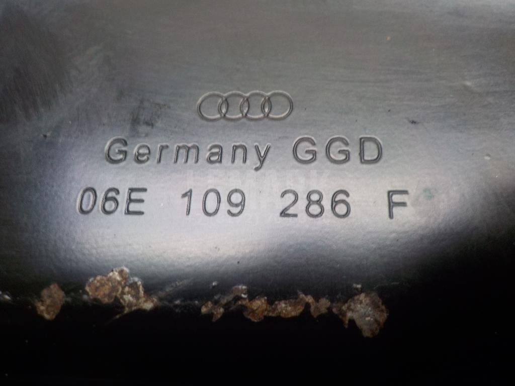 Крышка двигателя передняя