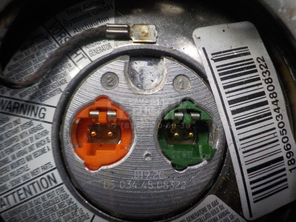 Подушка безопасности в рулевое колесо