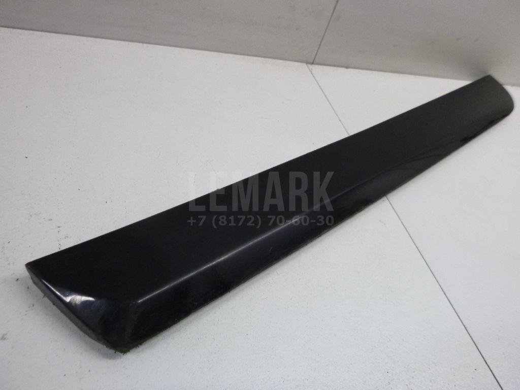 Молдинг задней левой двери