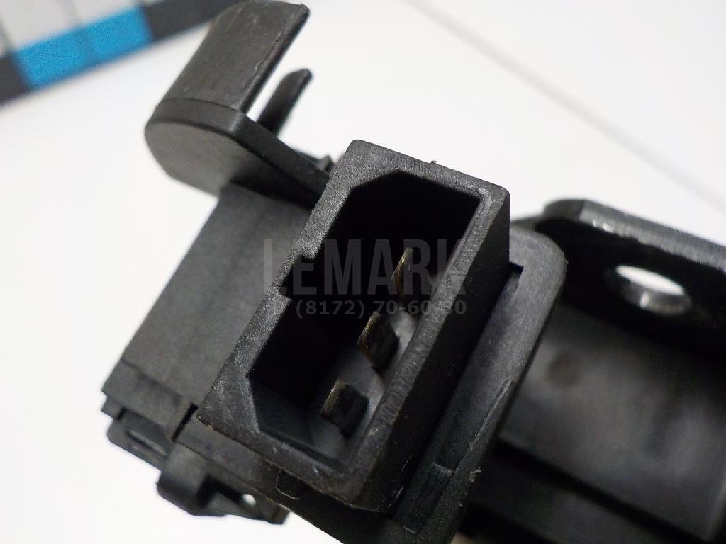 Замок багажника