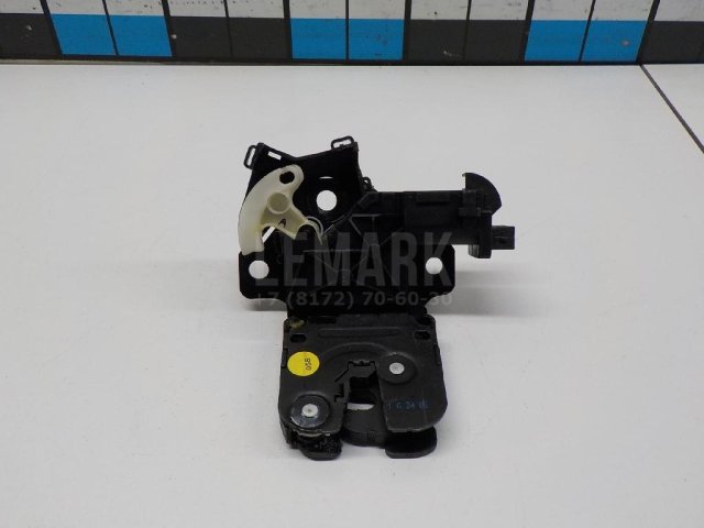 Замок багажника