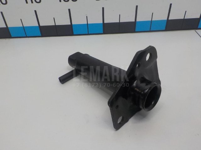 Кронштейн усилителя переднего бампера правый