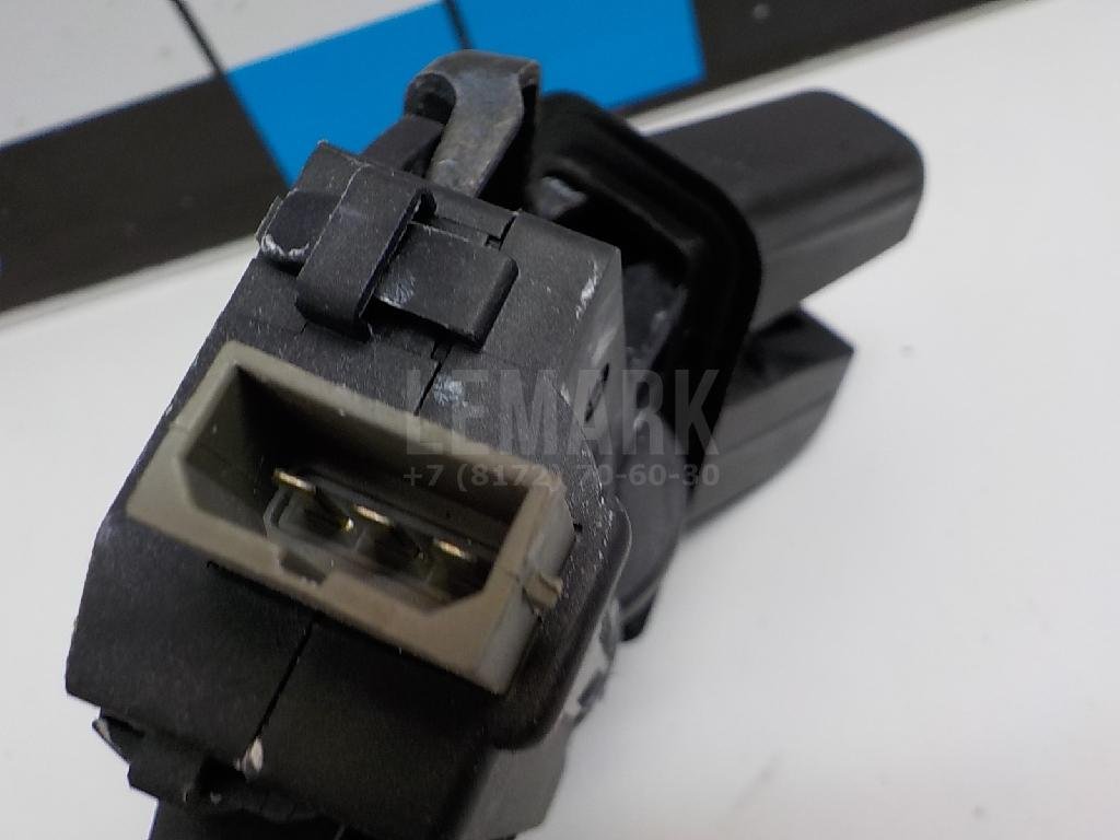 Замок багажника