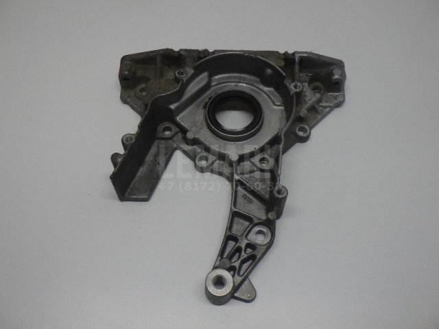 Крышка двигателя передняя