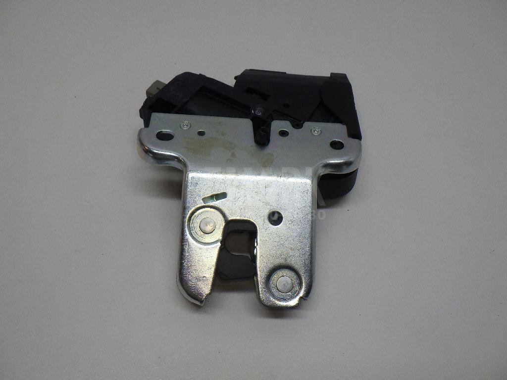 Замок багажника