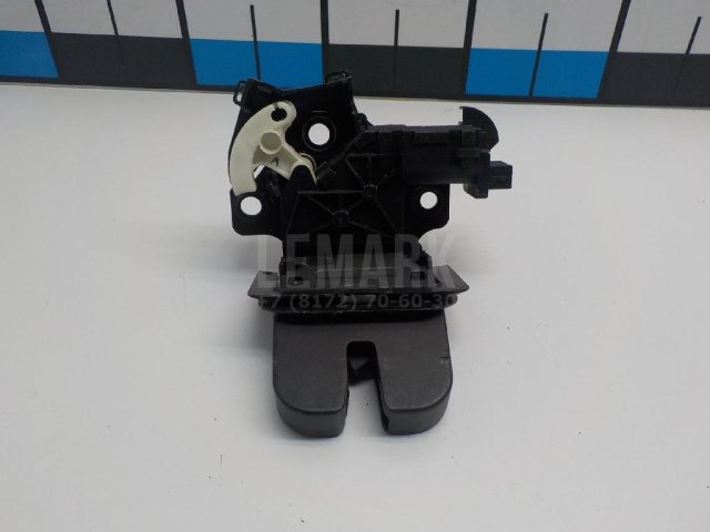 Замок багажника