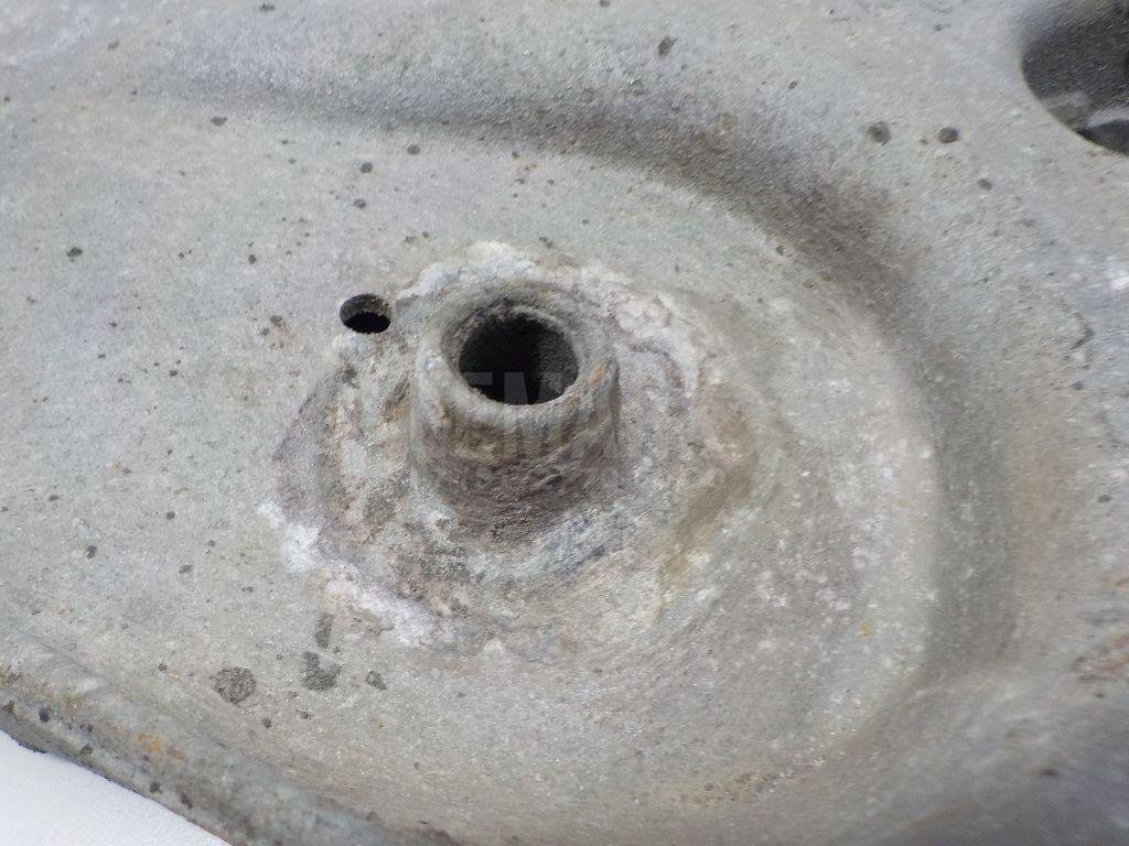 Рычаг задний нижний левый