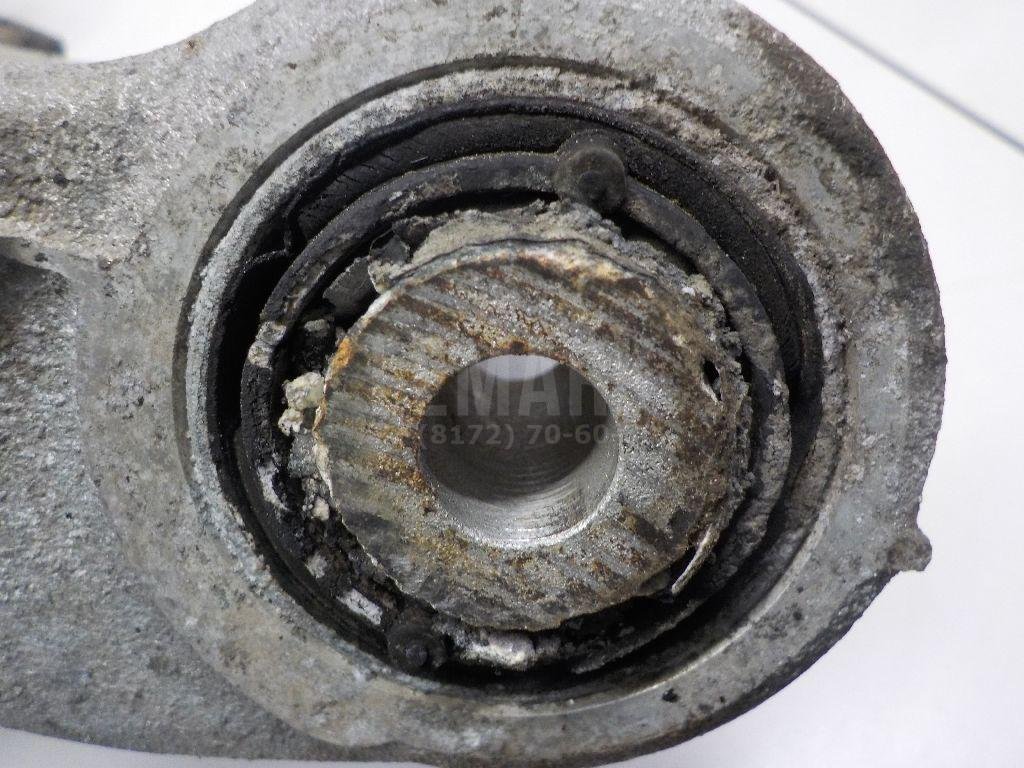 Рычаг задний нижний правый