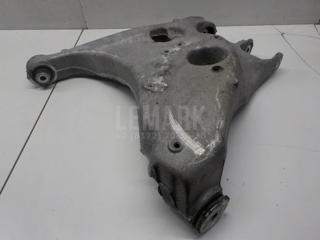 Рычаг задний нижний правый