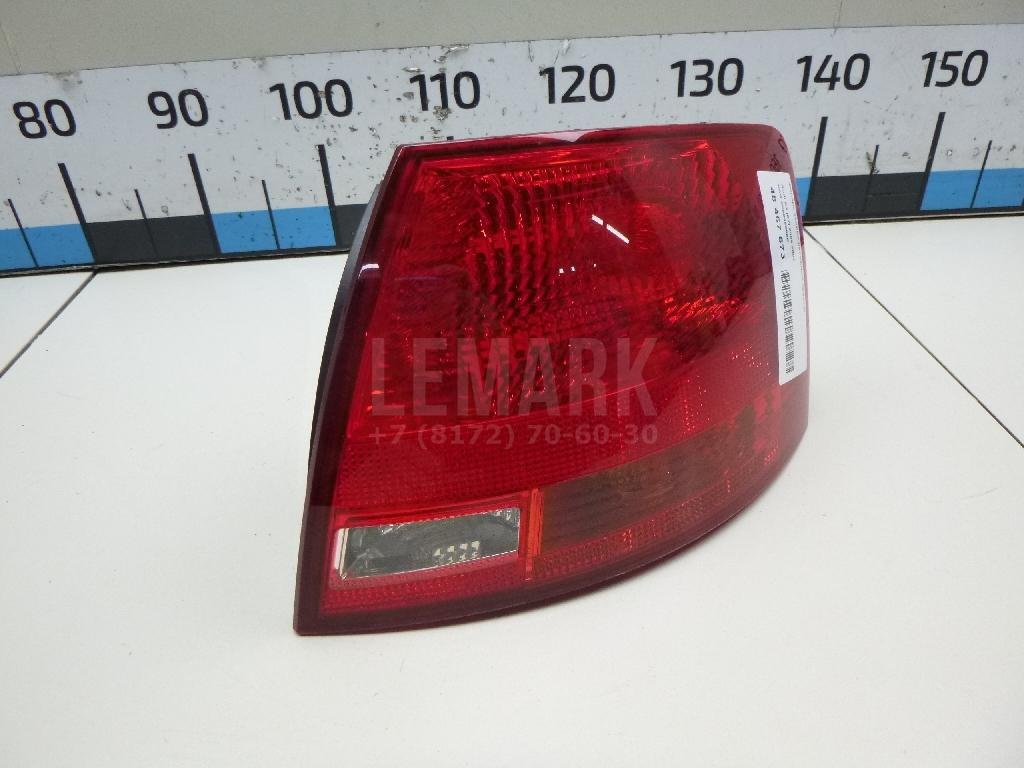 Фонарь задний наружный правый