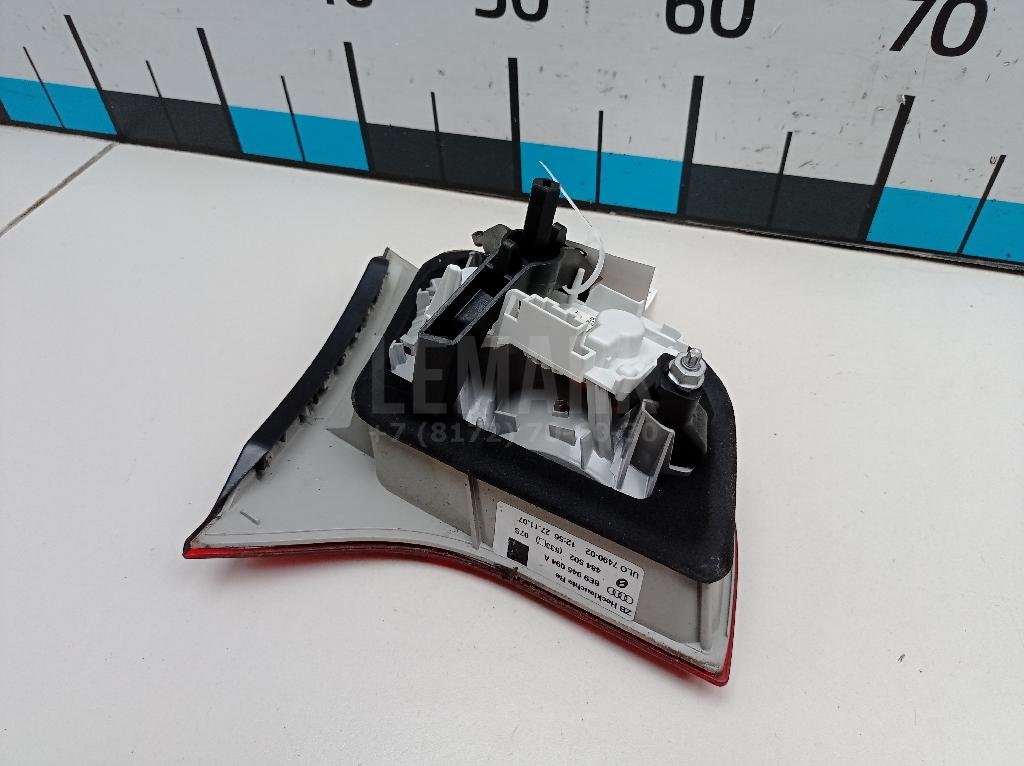 Фонарь задний внутренний правый для  Audi A1 (8X) 2010-2018