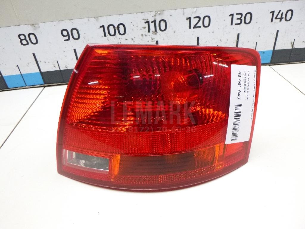 Фонарь задний наружный правый