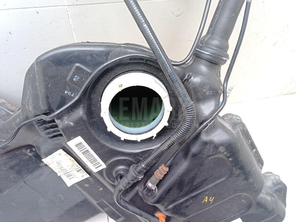 Бак топливный