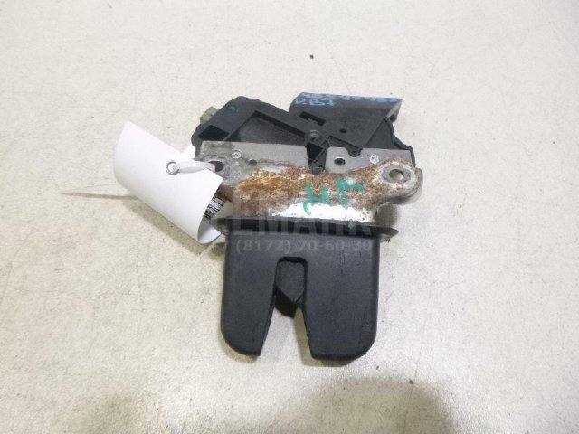 Замок багажника