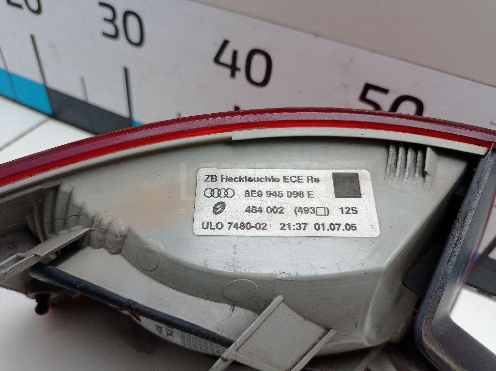 Фонарь задний наружный правый