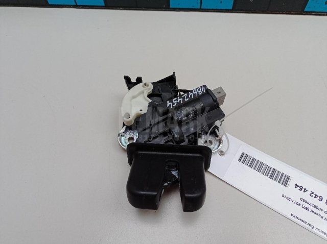 Замок багажника