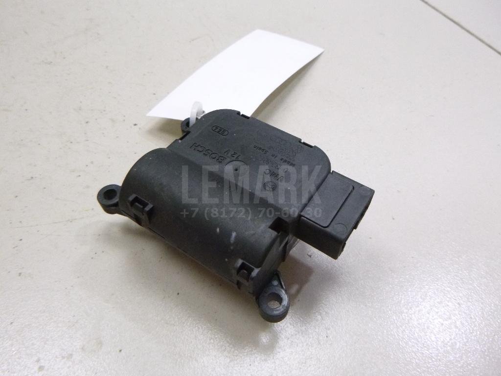 Моторчик заслонки отопителя