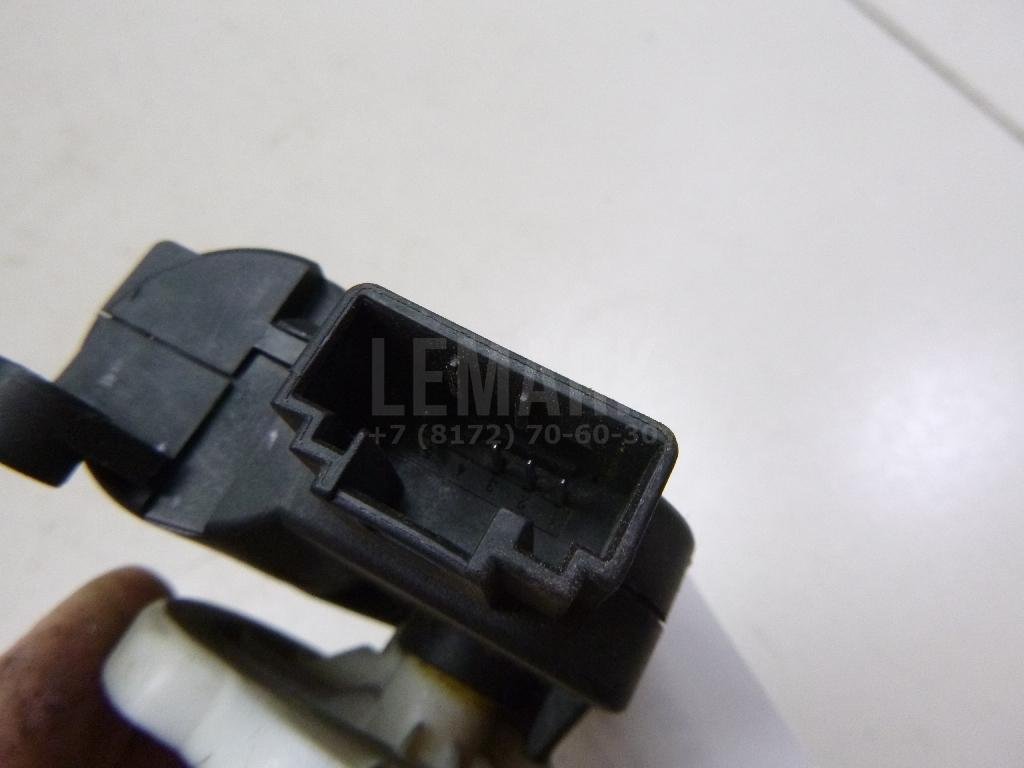 Моторчик заслонки отопителя