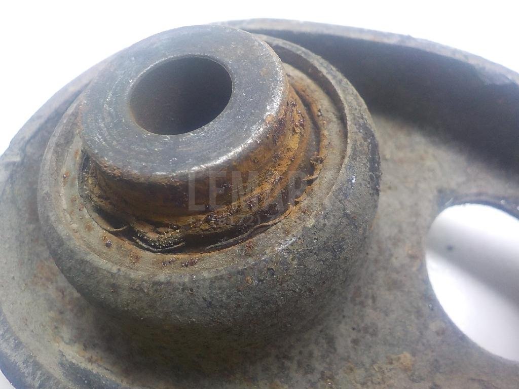 Рычаг задний поперечный