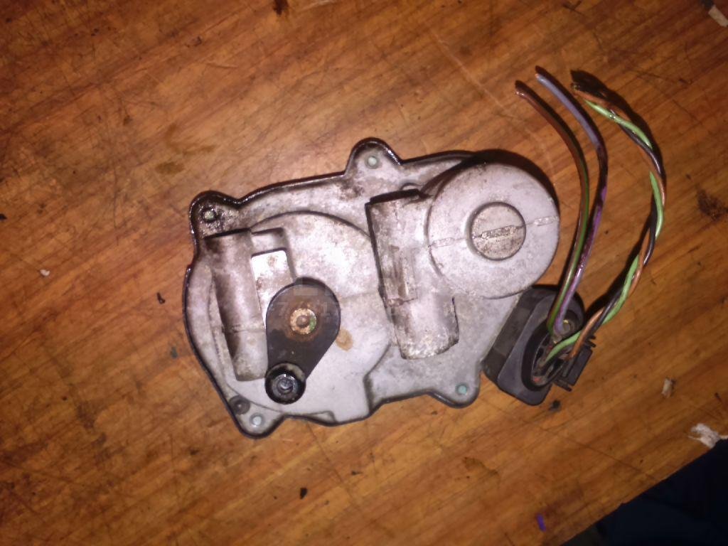 Механизм изменения длины впускного коллектора