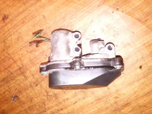 Механизм изменения длины впускного коллектора